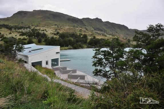 Pousada com direito a hidromassagem na beira do lago no parque Nacional Torres del Paine, no sul do Chile